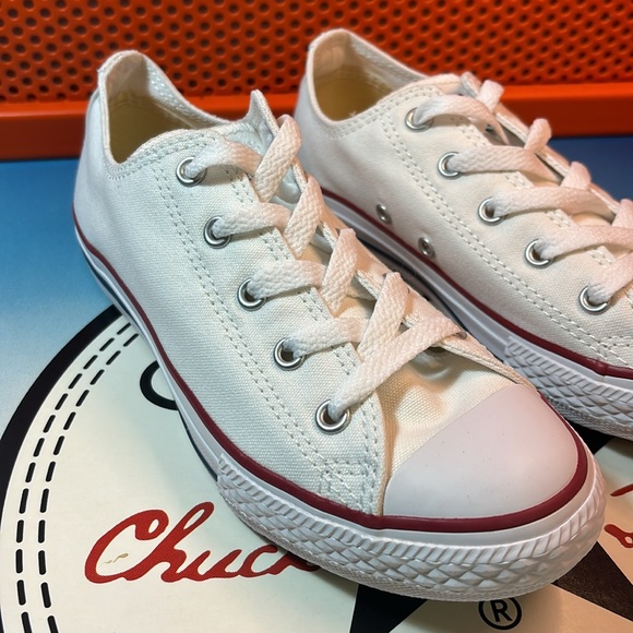 Converse Chuck Taylor Kids Low Top - Picture 3 of 8